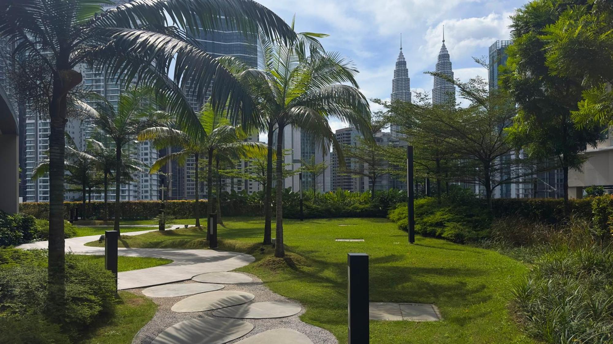 Moonway Suites At Eaton Klcc كوالالمبور المظهر الخارجي الصورة